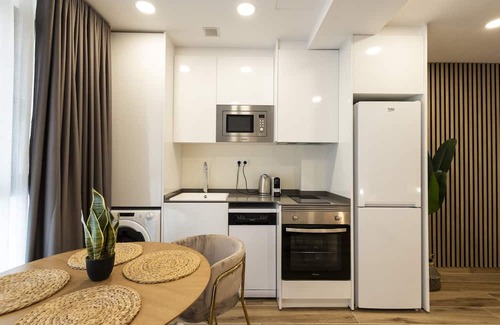 Benicalap Apartment | Cortes A by Concept Flats