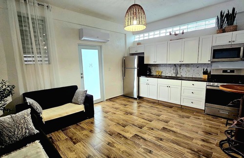 Miradero Apartment | A Splash of Oasis near beautiful beaches & bars
