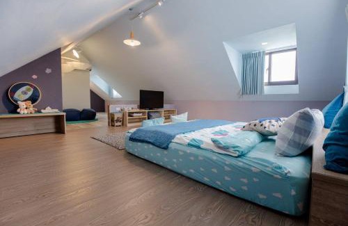 Magong House | Discover Star Moon Attic: Perfect for Families, Rated 10/10