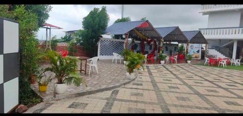 Bhopal Resort | The Royal Resort