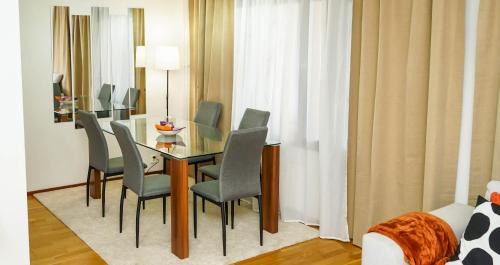 Koillinen District Apartment | The Crown Suite Helsinki