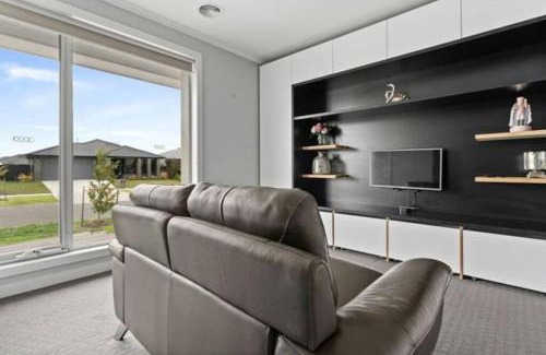 Bonshaw House | Discover Your Home Away from Home in Bonshaw