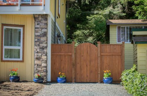 Comox House | Windslow Guest Suite at Kye Bay