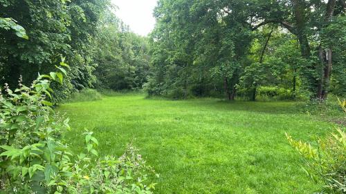 Livry-sur-Seine House | Forest-Edge Retreat: Perfect for Families and Pets