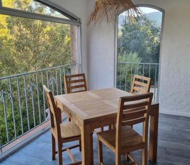 Sollies-Toucas House | Maison les terrasses de Toucas