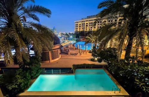 Jadaf Apartment | FIRST CLASS 3BR Elegant Palazzo Versace Suite