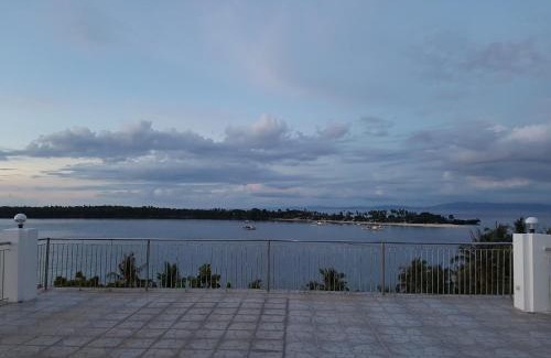 San Francisco Island Bed & Breakfast | Islandview Whitehouse - Camotes