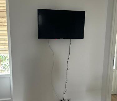 Vieux Vichy Apartment | Appartement avec balcon