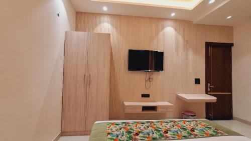 Rakabganj Hotel | Hotel Np Palace