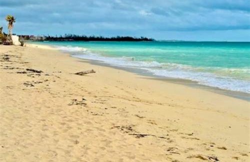 Discovery Bay Apartment | Freeport Beach Condos