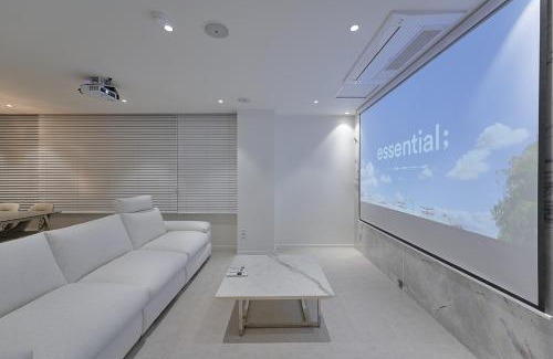 Haeundae House | 송정놀다가