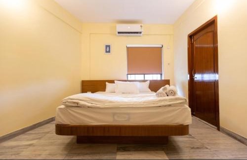 Kolkata House | ENTIRE 4BHK FLAT NEAR RUBY ON THE EM BYPASS road