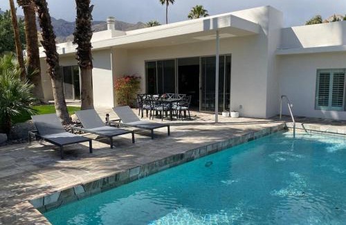 Little Tuscany Villa | Modern Retreat in Chino Canyon with Pool and Pet-Friendly Stay