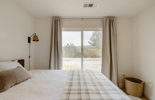 Coarsegold House | Inviting 4BR House with Incredible View near Yosemite