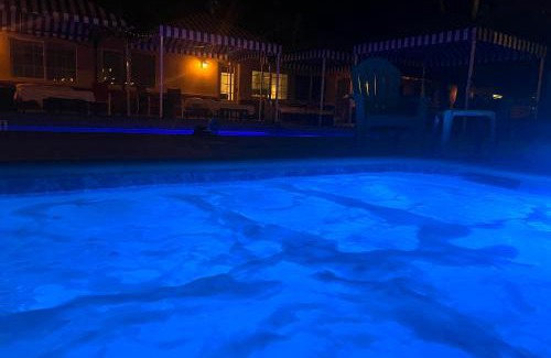 Warm Sands Hotel | EDR Hotel: Your Weekday Retreat & Weekend Party Hub