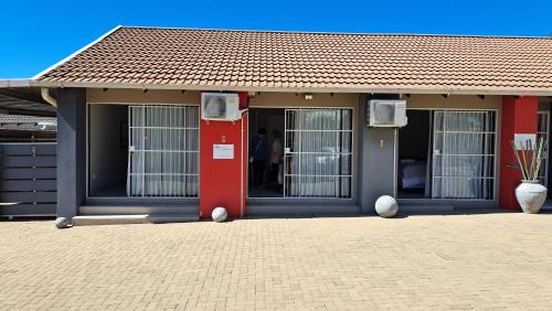 Fichardt Park House | Family-Friendly Chrisserus Guest Rooms with a 9/10 Rating