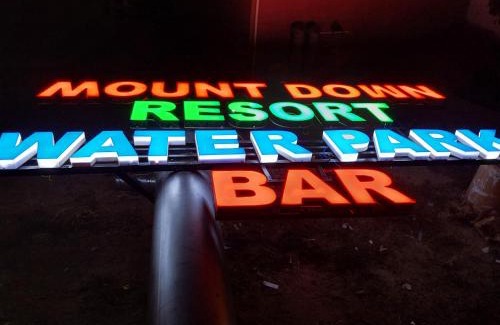 Abu Road Hotel | Stunning Mount Down Resort with Pool and Hot Tub Access