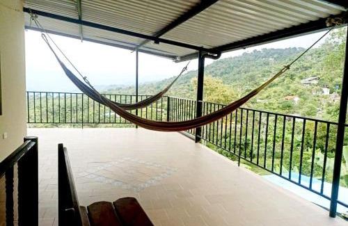 El Colegio Apartment | Family-Friendly Villa Mori: Your Ideal Getaway Awaits!