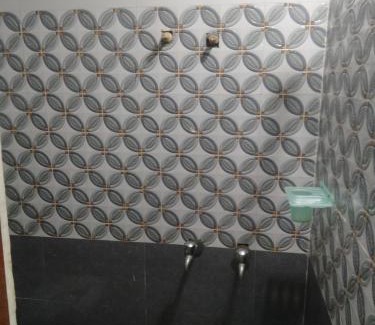 Hardoi House | Raghav Misthan Bhandar: Family-Friendly Getaway Awaits