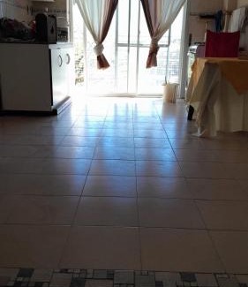 Ezpeleta Apartment | Discover Lomas de Quilmes: Pet-Friendly Retreat with Pool