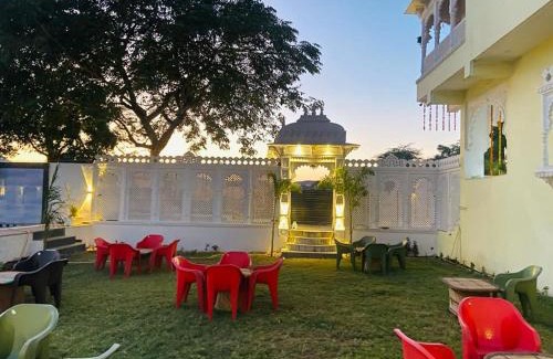 Udaipur House | Discover Marcol Villa: Family & Pet-Friendly Retreat