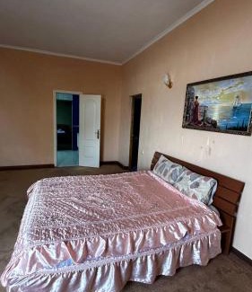 Coppetts Apartment | Family-Friendly LUV Apartment: Your Ideal Getaway Spot