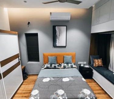 Kedavur House | Budget-Friendly Hemel: Pet and Child Friendly Stay