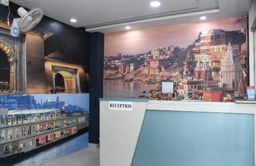 Varanasi House | Discover Hotel Dakshit IN: Family-Friendly with Breakfast