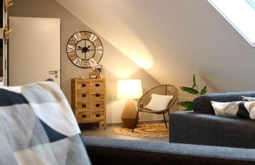 Filot House | Relaxing Escape at Le P’tit Filot with Spa and Hot Tub