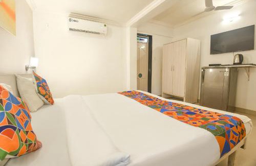 Gauravaddo Hotel | Budget-Friendly FabExpress The Golden Leaf with Breakfast