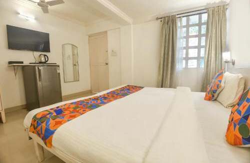 Gauravaddo Hotel | Budget-Friendly FabExpress The Golden Leaf with Breakfast