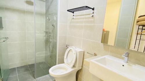 Taiping Apartment | Cozy DKK Homestay: Family-Friendly with Pool Access