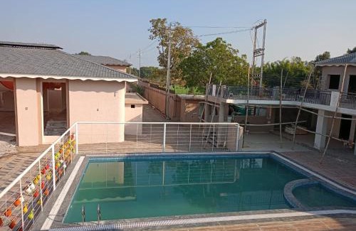 Tikamgarh Resort | Discover JALSA HOTEL AND RESORT: Family-Friendly Getaway