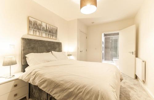 Gascoigne Apartment | Pet-Friendly Accommodation with Breakfast & Accessibility