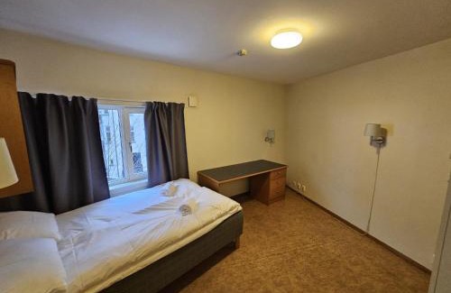 St. Hanshaugen Hotel | Cozy Deluxe Room at Falbes Gate with Kitchen & Breakfast