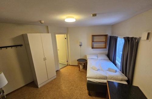 St. Hanshaugen Hotel | Cozy Deluxe Room at Falbes Gate with Kitchen & Breakfast