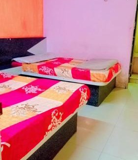 Omkareshwar Hotel | Budget-Friendly Getaway at SB PALACE with Breakfast Included