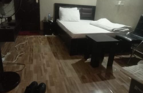 Maitama Apartment | Nature Crib: Family and Pet-Friendly Retreat Awaits