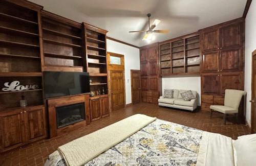 Summit Villa | Discover Family-Friendly Fun at Caston Farms Hotel