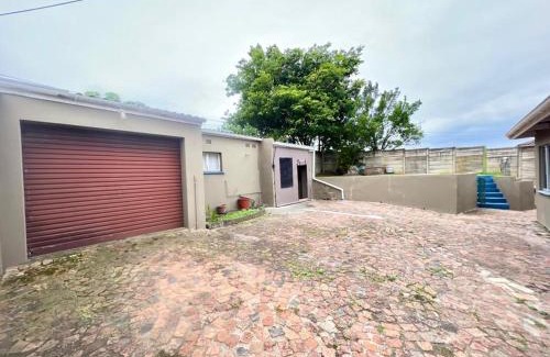 Berea House | Welcoming 127 Montgomery Drive: Pet-Friendly & Family Fun