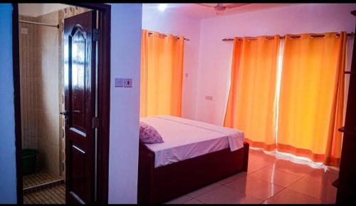 Ras Makamaiwe Bed & Breakfast | Family-Friendly Kingtech Inc Apartments with Pool & Breakfast