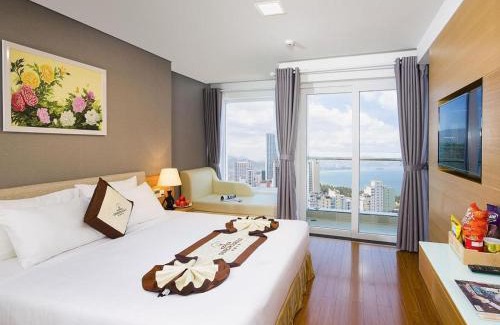 Quy Nhon Hotel | Quy Nhơn Retreat: Family-Friendly with Pool & Breakfast