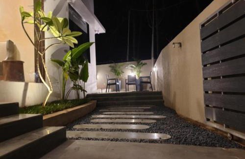 Assagao Bed & Breakfast | Budget-Friendly Backpacker Sage with Ocean View & Pool