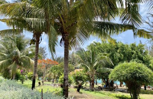 Phan Thiet Resort | Family-Friendly Maxivic Beach Resort with Ocean View & Pool