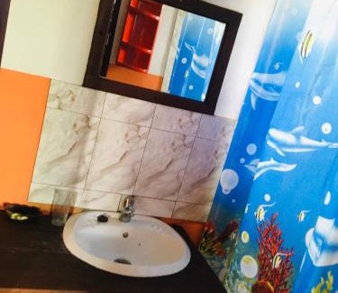 Madirokely Bed & Breakfast | Inviting Kylie d’hôtes: Family-Friendly with Kitchen Amenities