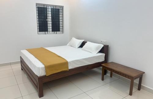 Kottakuppam House | Cozy SeaBreeze Homestay - Perfect for Family Getaways