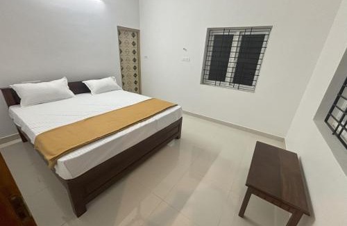 Kottakuppam House | Cozy SeaBreeze Homestay - Perfect for Family Getaways