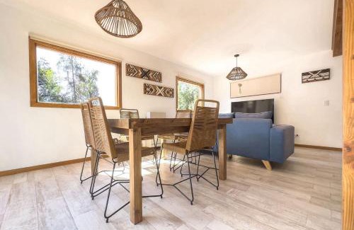 Angostura House | Cozy Cabaña in Villa La Angostura with Great Amenities