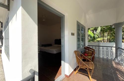 Varkala House | Quaint Boho Art Cottages with Oceanfront Views & Breakfast