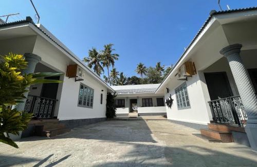 Varkala House | Quaint Boho Art Cottages with Oceanfront Views & Breakfast